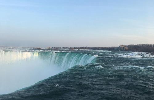 Niagara Falls Bed & Breakfast | Strathaird Bed and Breakfast