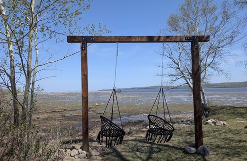 Ste Anne de Beaupre Apartment | Studio 10 | 2 Min Waterfront | BBQ & Fireplace