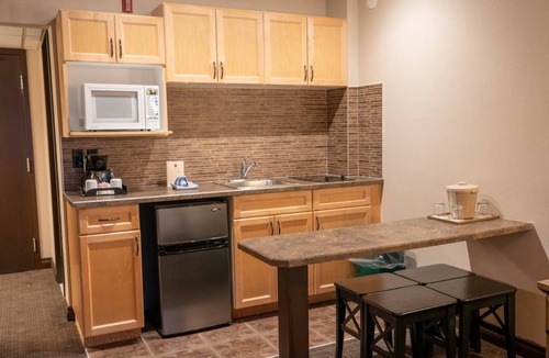 Banff Apartment | Studio flat ∙ 1 bedroom ∙ 4 guests