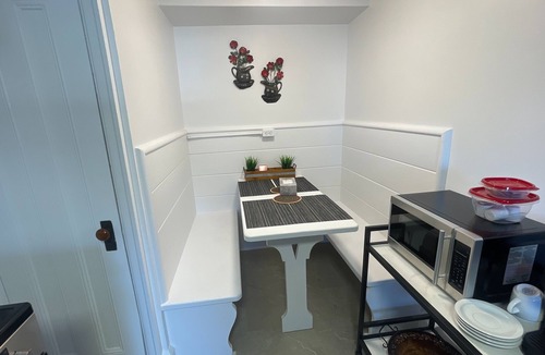 Wolfville Apartment | Studio-like Comfort in Wolfville’s Beating Heart