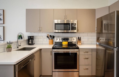 Village North Condo | Studio | Market Pavilion | Private Balcony | Common Area Hot Tub | AC | Village Location | Parking