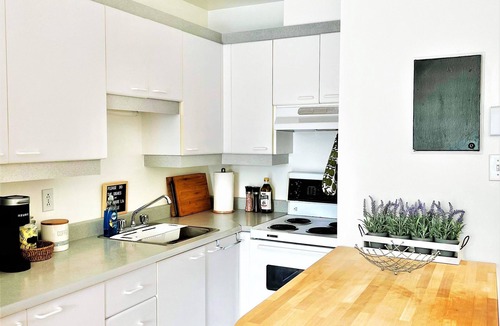 Gay Village Apartment | Studio moderne à Ville-Marie – 305, au cœur de Montréal