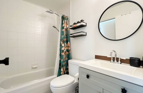 Downtown Vancouver Condo | Stunning 1-Bedroom Condo in the Heart of Vancouver