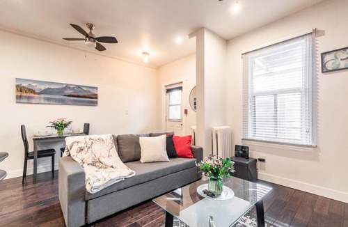 Central Hamilton Apartment | Stunning 1BR - Boutique Apartment - PRIME Location!