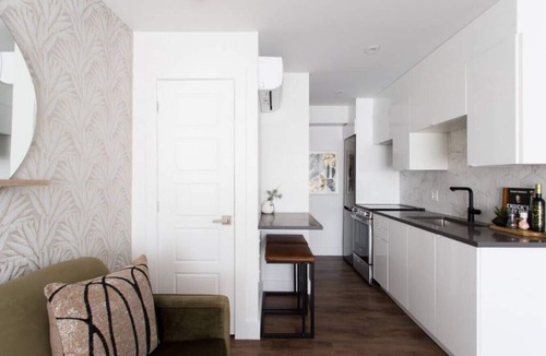 Little Italy Apartment | Stunning 4 Suites on private Floor in Little Italy by Denstays