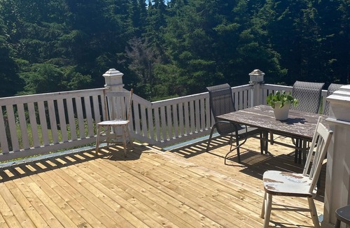 Anne's Land House | Stunning 5 bedroom country home minutes from Cavendish Beach