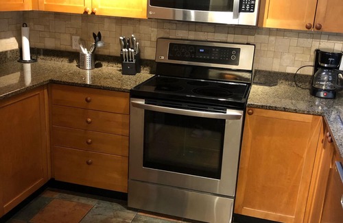 Village North Condo | STUNNING CONDO IN THE HEART OF WHISTLER BC