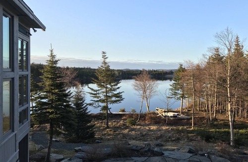 Terra Nova House | Stunning country home - in the middle of the City