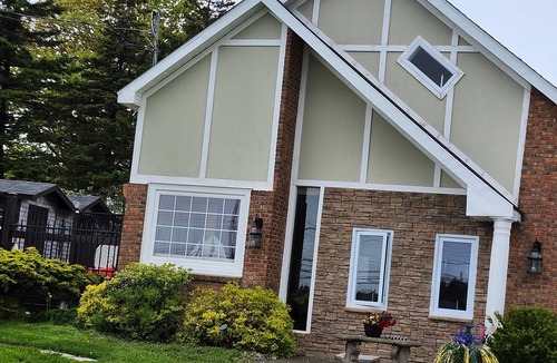 Ketch Harbour House | Stunning home away from home with a pretty view of the ocean, close to Halifax,