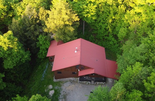 Windermere Cottage | Stunning Muskoka Waterfront Cottage on 3 Mile Lake!