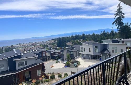 Colwood Apartment | Stunning Ocean View Modern 1 BDR Private Entry Suite, 5 min to the Beach