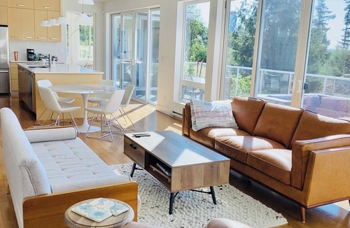 Juan de Fuca Electoral Area House | Stunning open style home set on 3 acres in the Seaside hamlet of Jordan River.