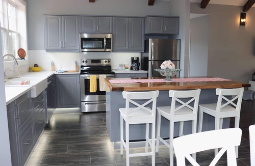 Green Gables Cottage | Stunning, private in Cavendish