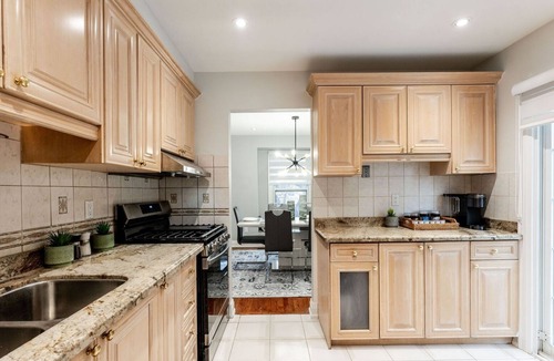 Unionville House | Stunning three bedroom family home
