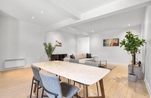 La Petite-Patrie Apartment | Stylish 1Bedroom/1Bathroom in Plateau Mont-Royal