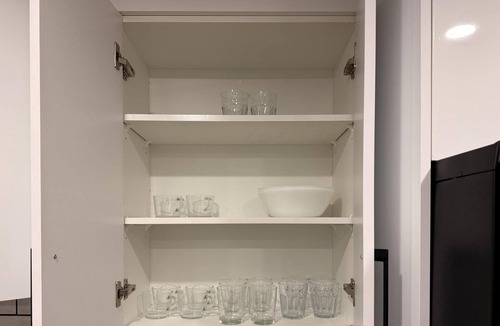 Calgary House | Stylish 2BR Basement Suite | 15 Mins to Airport