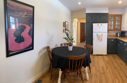 Warren Grove House | Stylish and charming place to relax, central to many of PEI’s best attractions.