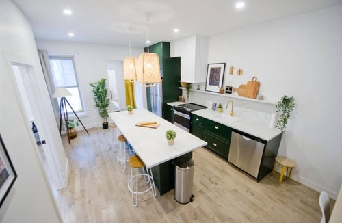 Sainte-Marie Apartment | Stylish Designer Apartment Steps from the Métro