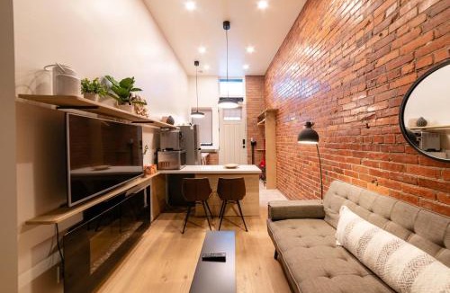 Grand Forks Apartment | Stylish Downtown Apartment In Grand Forks, Bc