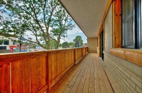 Downtown Niagara Falls Apartment | Stylish Escape By The Falls 6-8