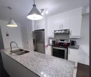 Aylmer Apartment | Stylish Luxe Space with Free Parking