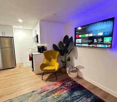 Regina Apartment | Stylish & Modern 2 Bedroom Suite