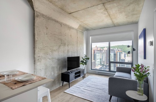 Downtown Montreal Apartment | Stylish Retreat in Central Montreal