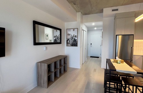 Griffintown Condo | Stylish Studio on the 24th floor in Griffintown