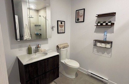Griffintown Condo | Stylish Studio on the 24th floor in Griffintown