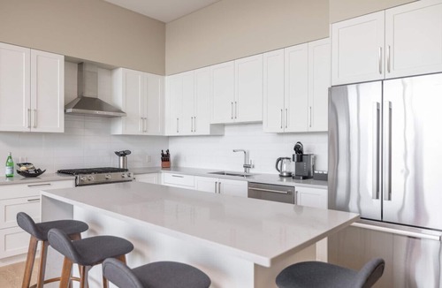 Regional District of Nanaimo Condo | Suite 112 · Suite #112: Contemporary Oceanfront Accommodation