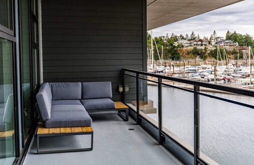 Regional District of Nanaimo Apartment | Suite #113 Contemporary Accommodation Patio Suite