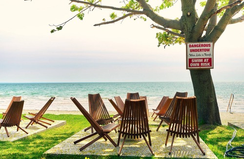 Wainfleet Cottage | Suite 206: Beautiful 2-Bedroom Beachfront Suite