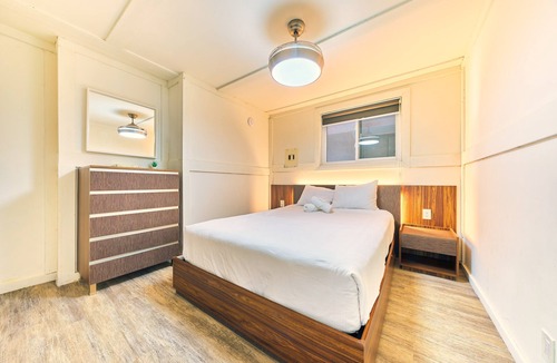 Wainfleet Cottage | Suite 208: Beautiful 1-Bedroom Beachfront Suite