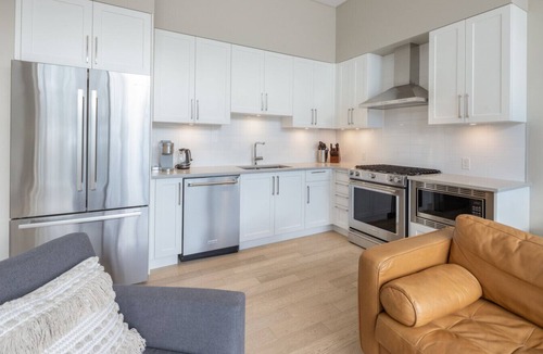 Regional District of Nanaimo Apartment | Suite #209 Contemporary Accommodation Patio Suite