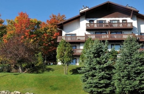 Mont-Tremblant Apartment | Suite front view on lake tremblant &mountain