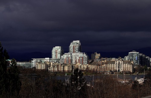 James Bay Condo | Sun Drenched Sub Penthouse Amazing Views - 3 Month Minimum