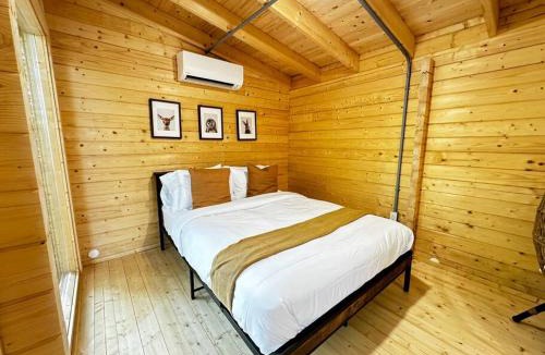 Kings County House | Sunken Escapes Unit 6 ZEEK