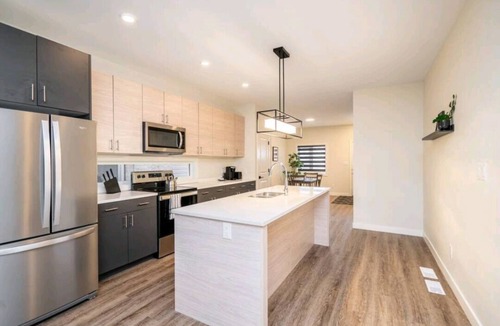 St. James House | Sunny in St. James!