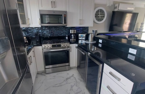 Vancouver South Apartment | Sunset Mews Luxurious 3 Bed Townhouse