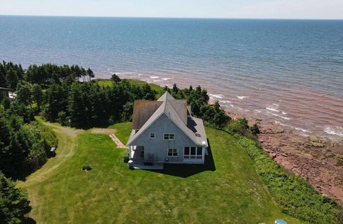 Cape Traverse House | Sunset Point with views of the Confederation Bridge