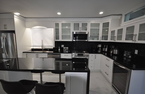 Sunset Apartment | Sunset Views Luxury 4 Bedroom Castle Home