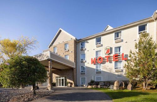 Sainte-Agathe-des-Monts Hotel | Super 8 by Wyndham Sainte Agathe Des Monts