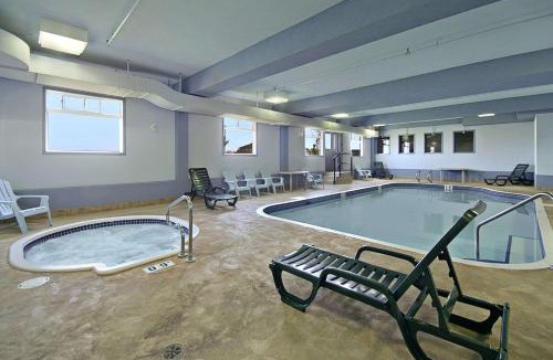 Fort Saskatchewan Hotel | Super 8 by Wyndham Fort Saskatchewan