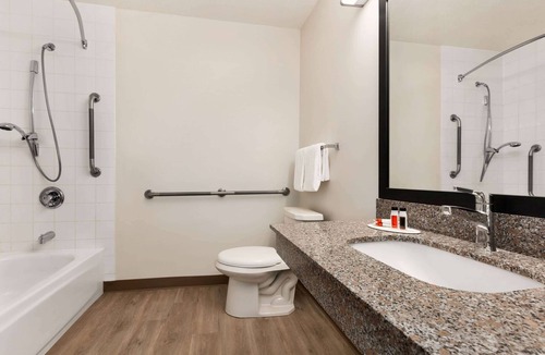 Southwest Calgary Hotel | Super 8 by Wyndham Calgary Shawnessy Area