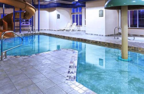 Caraquet Hotel | Super 8 by Wyndham Caraquet