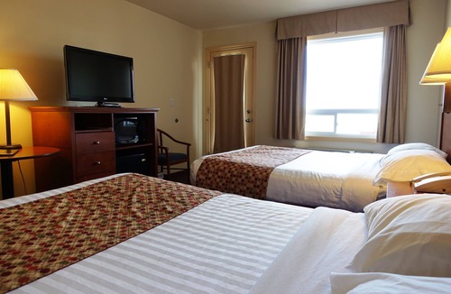 Caraquet Hotel | Super 8 by Wyndham Caraquet