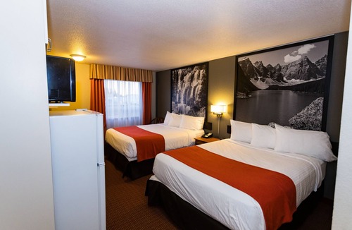 Drayton Valley Hotel | Super 8 by Wyndham Drayton Valley
