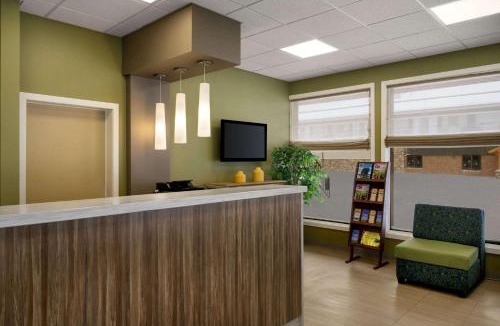 Hearst Hotel | Super 8 by Wyndham Hearst ON