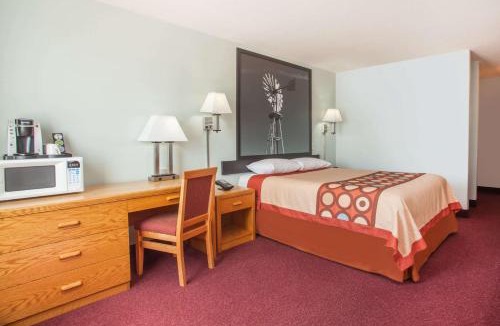 Kindersley Hotel | Super 8 by Wyndham Kindersley