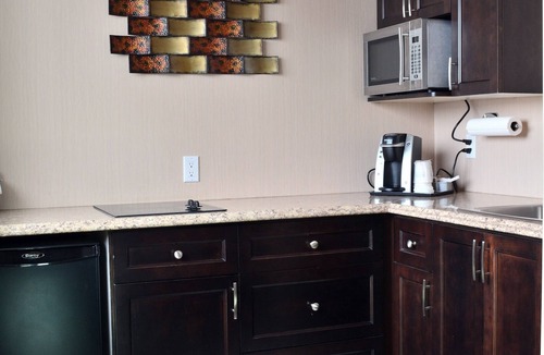 Port Elgin Hotel | Super 8 by Wyndham Port Elgin